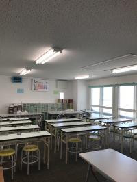 とても明るくゆったりとした教室です。<br />
消毒・換気等、感染対策を徹底しています。