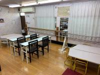 幅広い年齢のお子様が快適に学習できる明るい教室です♪