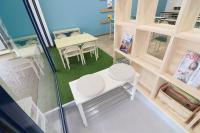 幼児用の机・椅子です。幼児さんも楽しく学習しております。<br />