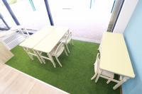 幼児席はご家庭のようなふわふわしたカーペットです。