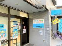 静かな住宅街の中に教室があります<br />
教室前に駐輪場があります