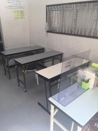 飛沫防止の対策も実施しております。