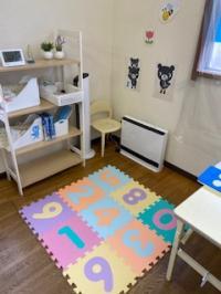 まだイスに座れないお子さまは、マットもございます。