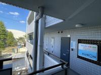 ベビーカーは廊下に置いていただけます。