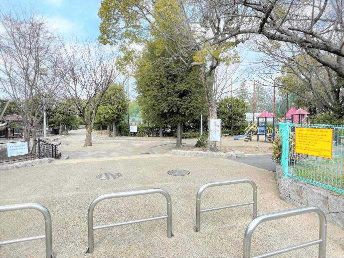 赤阪上池公園より徒歩１分！
