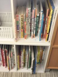 絵本もたくさん揃えています。貸出可能な本もたくさんあります。