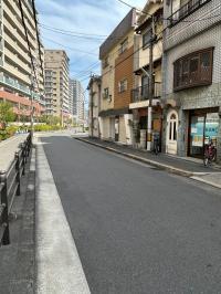 セントプレイスのマンションの南側です！お待ちしています。