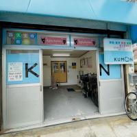 教室の1F部分に駐輪できます。ベビーカーも置けますので、ご安心ください。