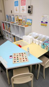 磁石盤などの補助教具も活用し、楽しく学習していただきます。