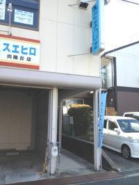 教室の入口はコチラです。右手通路を奥へお進みください。