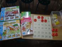 幼児向け教具もたくさんあります