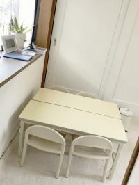 少しおおきくなったらすわろうね!