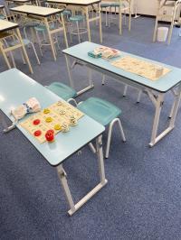 すうじ盤やことばカード、パズルなどもたくさんご用意♪２歳からくもんしきのご準備に