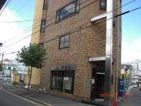 教室は『カーサ野中』 5階建てのビルの3階です。