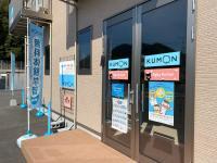 明るい教室です。<br />
楽しい子育て応援します！