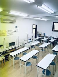 おにいさん・おねえさんの机でするくもんのプリントにあこがれますね。<br />
