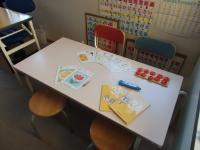 幼児専用席♪<br />
少しずつ一人で学習できるサポートをしてます