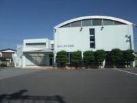 広々とした敷地に整備された駐車場があります。お迎え時も安心!