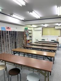 明るくて広い教室です！