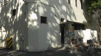 教室は近松記念館内です。