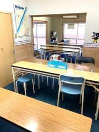 明るい学習に適したお部屋です