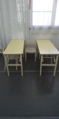 小さなお子さまも座れます。