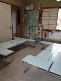 阪奈道路沿い・みなみ丘住宅地の中にある教室です。