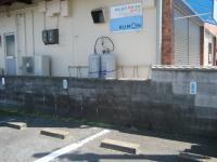 教室横に駐車場完備