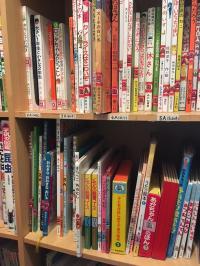 幼児さん向けの絵本の貸し出しもしています