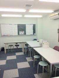 中高生や英語学習はこちらの部屋で集中して学びます