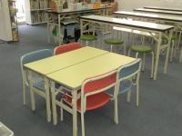 小さなお子様用のイスと机もご用意しています。