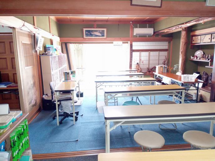 和室を学習スペースにしています。