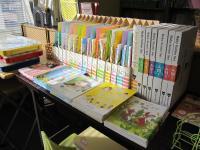 セット見本を並べています♪