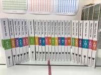 Baby Kumonの教材セット<br />
歌のたくさん入ったCDが入る月もあります