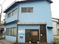 教室の外観です♪青色が目印☆