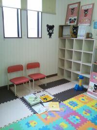 ベビークモンタイムには、マットを敷きます