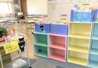 階段を上がるとお教室。消毒をして中へ入ります。