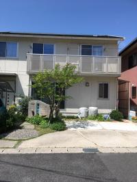 教室は閑静な住宅街にあります。駐車場あります。