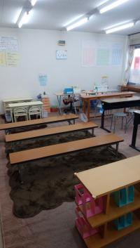 幼児から中学生までそれぞれが自分で学習をしています。