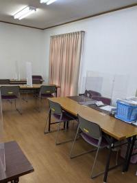 飛沫感染対策のパーテーションもご用意しています。