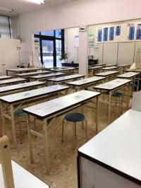 紫外線消毒機3台、空気清浄機6台使用で感染症対策をおこなっております。