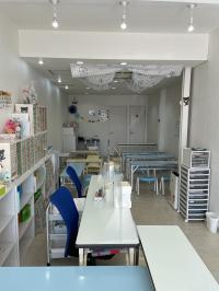 明るくて清潔感のある教室です。ベビーカーでそのまま入室できます。