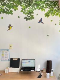 明るく清潔な教室で、お子さまと一緒に、お父さま、お母さまをお待ちしています。