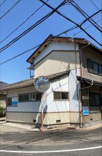 駐車スペースも完備しております<br />
最大5～6台は駐車できますので、ご安心ください