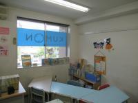 幼児席。対面指導できめ細やかに対応しています。