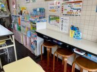 英語を初めて体験する生徒さんは、ここで先生と一緒に学習できます。