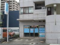 入口です。ベビーカーでそのまま入り、中に置いていただけます。