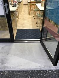 ベビーカーで来られても大丈夫(^^)/教室の中まで入っていただけます。