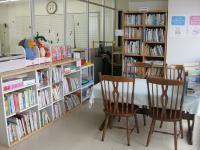 絵本もたくさんあります。貸出可。