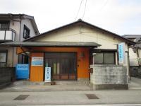 南井上小学校の東隣にあります